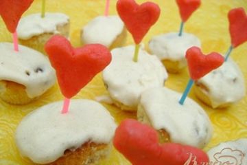 фото рецепта Десертные кексы с белым шоколадом и розмарином