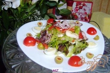 фото рецепта Легкий салат с морепродуктами