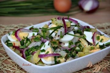 фото рецепта Салат из картофеля, сельди  и яблока