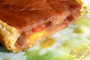 фото рецепта Яблочный пирог со сливами и корицей