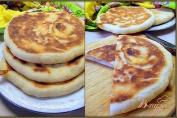 фото рецепта Ароматные лепёшки из манки с сыром.