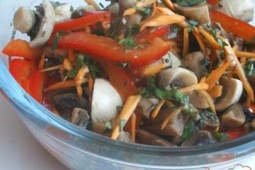 фото рецепта Маринованные шампиньоны с овощами	и тмином
