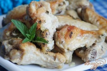 фото рецепта Куриные крылышки в мятно-йогуртовом маринаде