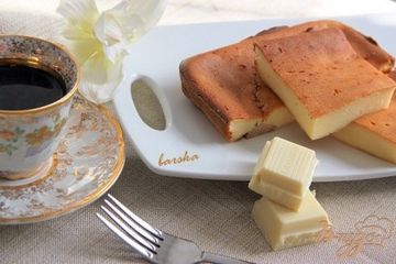 фото рецепта Творожник с белым шоколадом и бананом