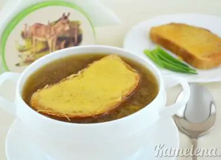Луковый суп по-французски