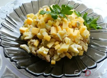 Салат с рыбьими молоками