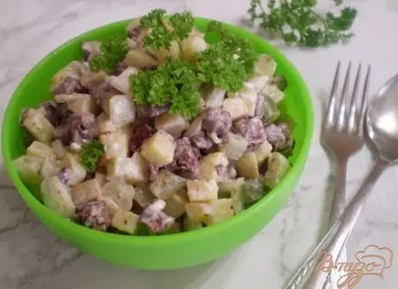 Салат с кровянкой