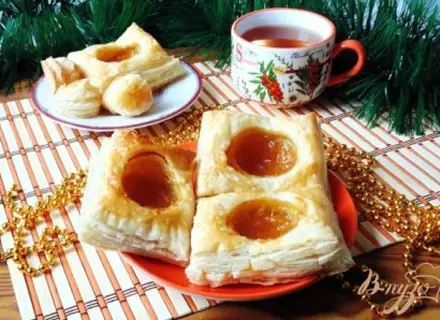 Слойки с апельсиновым джемом
