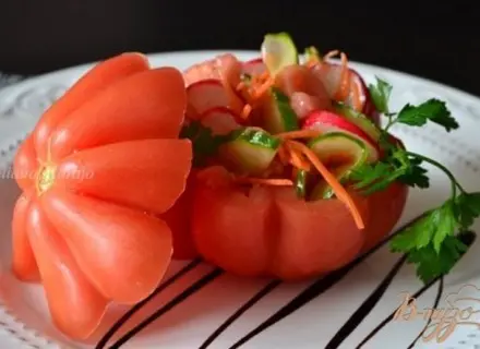 Овощной салат Синьор Помидор