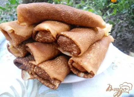 Блинчики с бананами и сгущенкой