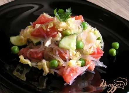 Овощной салат с фунчозой